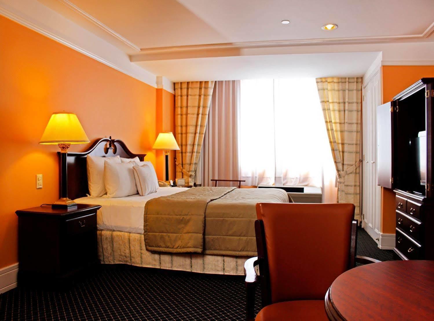 Krystal Satelite Maria Barbara Hotel Tlalnepantla  Ngoại thất bức ảnh A typical room at the hotel